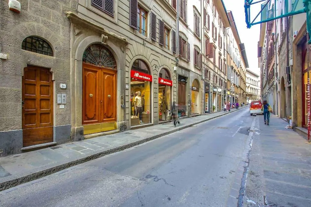 “Gem In Luxurious Street” Wi-Fi Appartamento Firenze