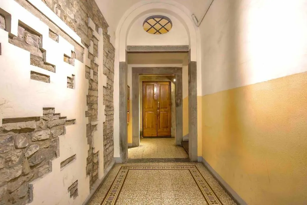 “Gem In Luxurious Street” Wi-Fi Appartamento Firenze