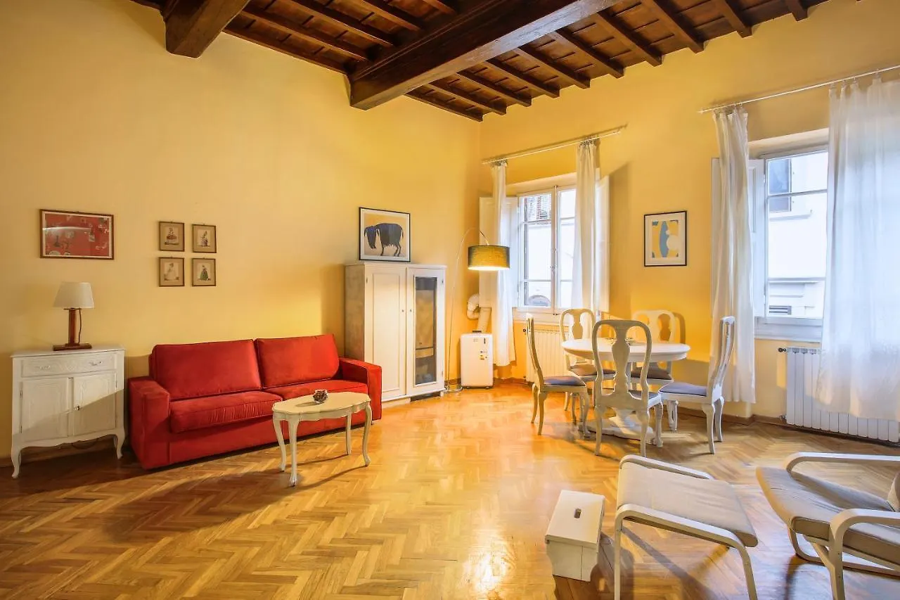 “Gem In Luxurious Street” Wi-Fi Appartamento Firenze